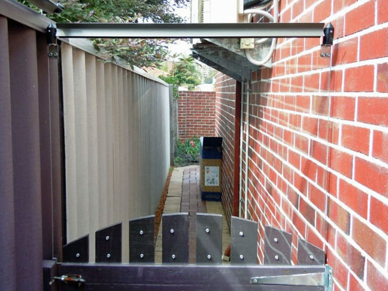 Photos of Oscillot® cat fencing installations catfence.nz