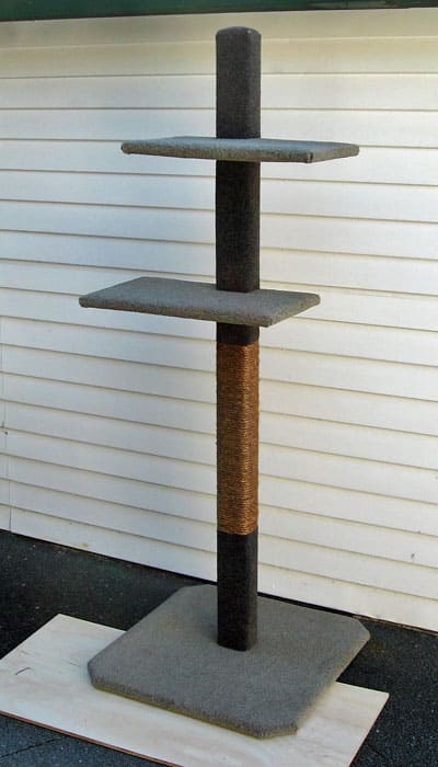 MEGA-2 cat climbing post MEGA-2 cat climbing post